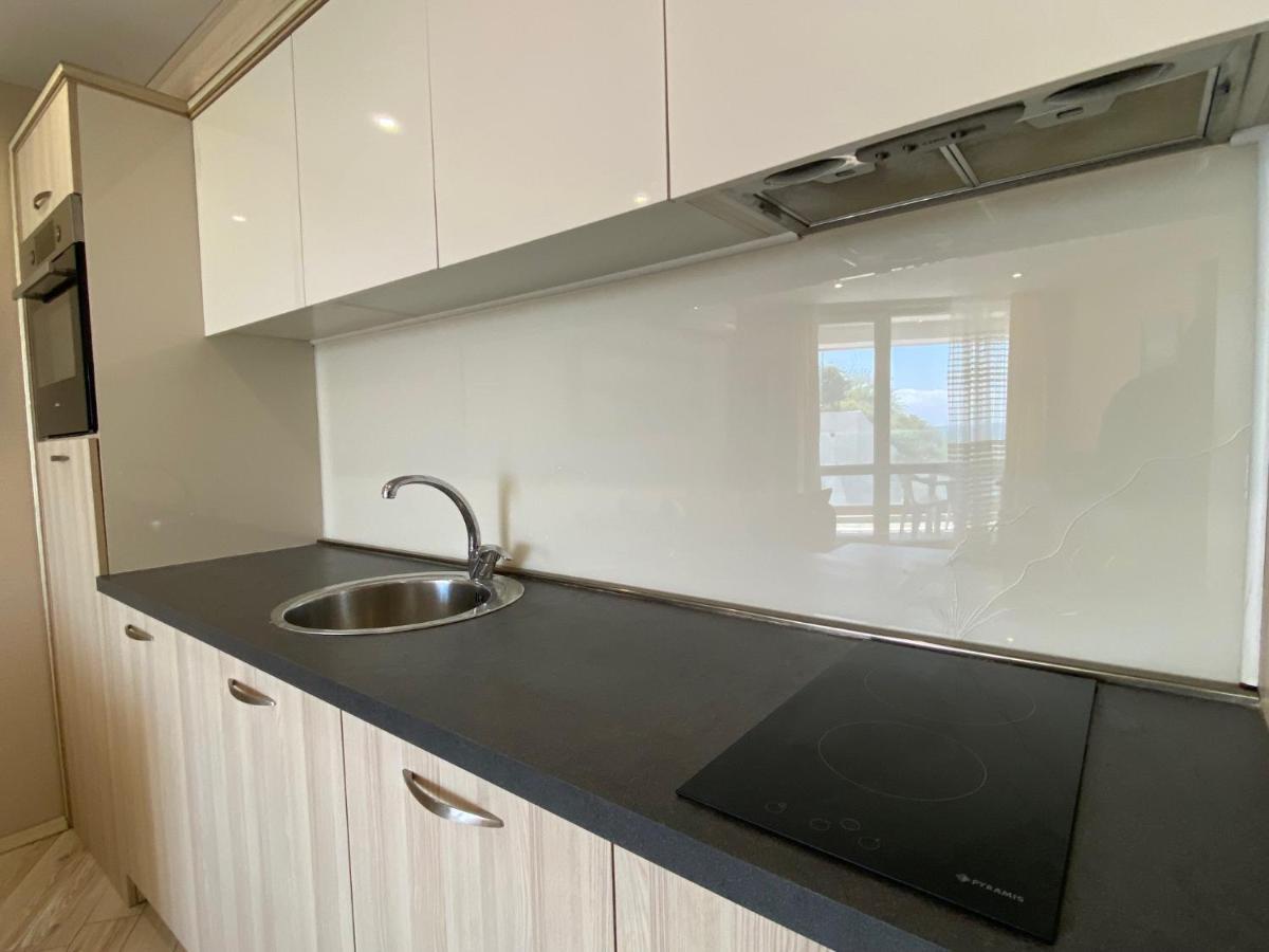 Paradiso 'В' 102 Private Sea View Apartment Nesebar Esterno foto