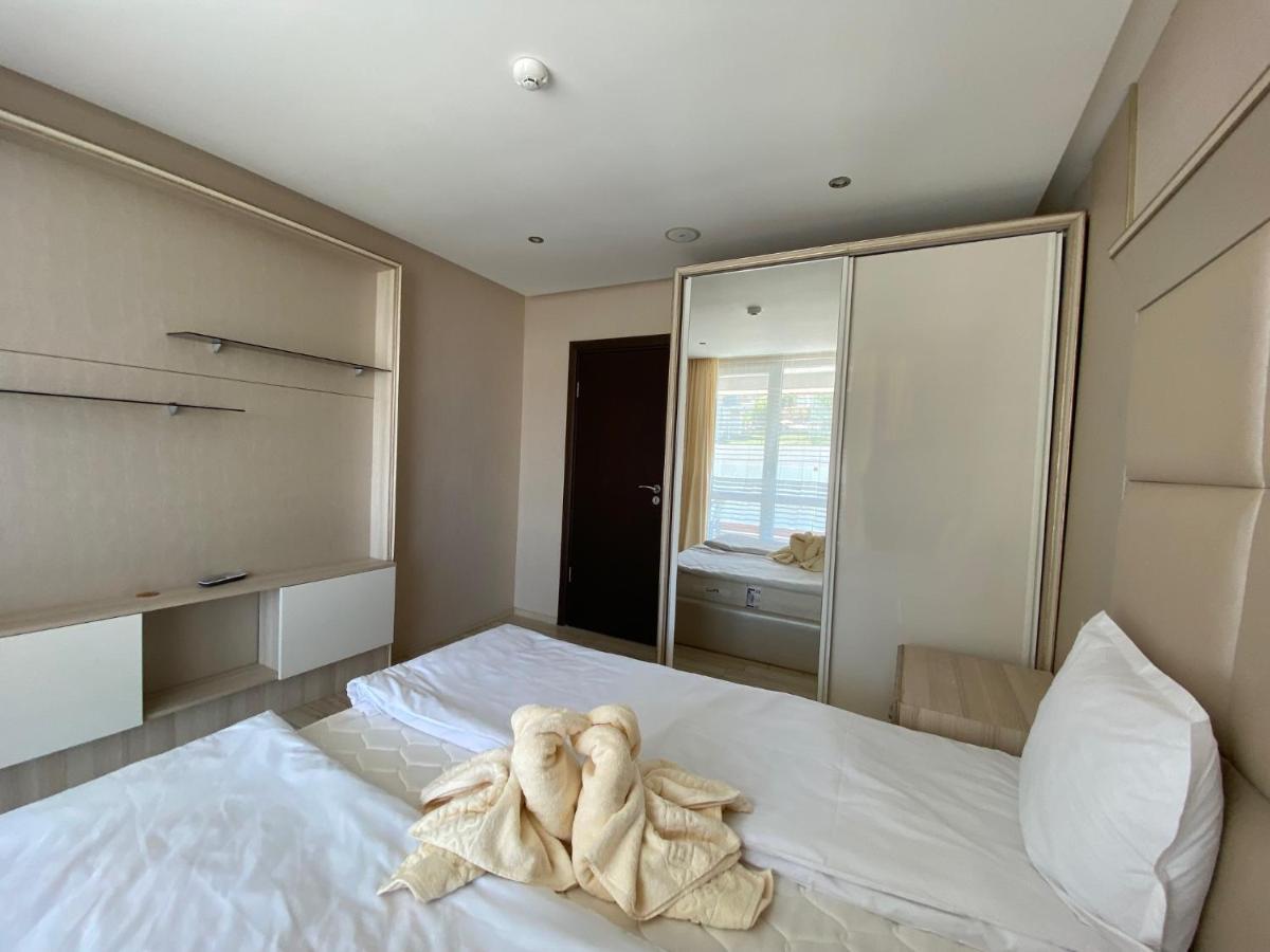 Paradiso 'В' 102 Private Sea View Apartment Nesebar Esterno foto