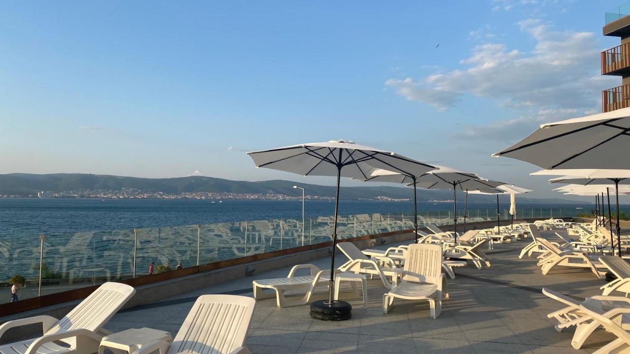 Paradiso 'В' 102 Private Sea View Apartment Nesebar Esterno foto