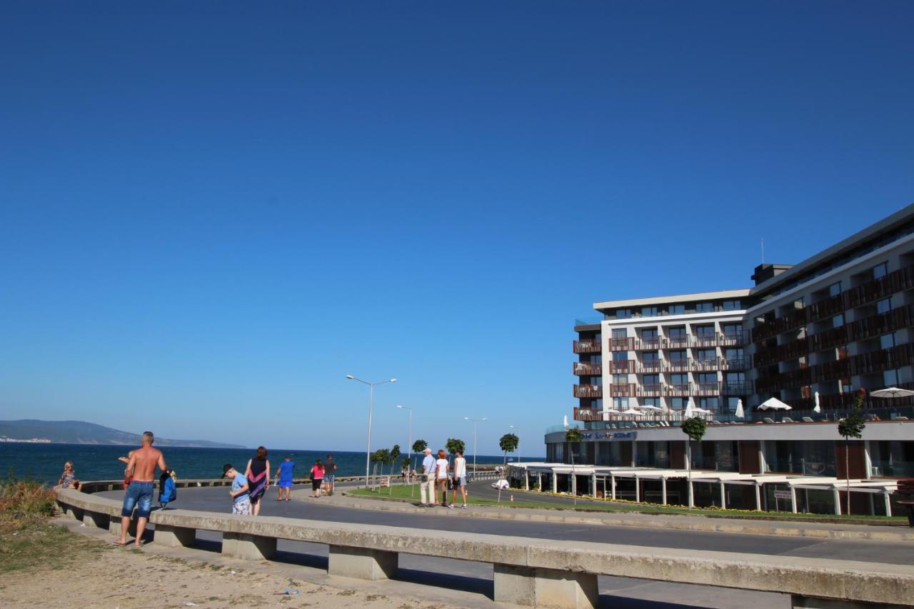 Paradiso 'В' 102 Private Sea View Apartment Nesebar Esterno foto